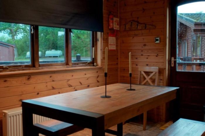 Caol Gleann Lodge ロワーデナン エクステリア 写真